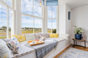 High House Retreat, luxurious 2 bed apartment with hot tub, Hayle